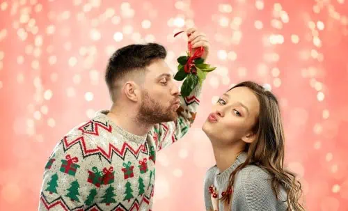 kissing under the mistletoe